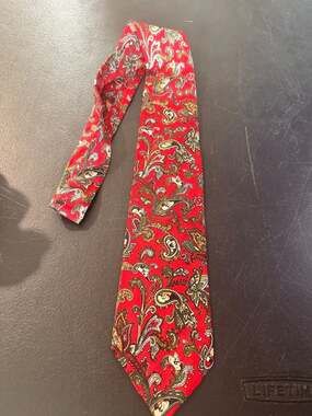 Vintage Balancine The Tie Works Disney Mickey Mouse Red Paisley Silk Necktie